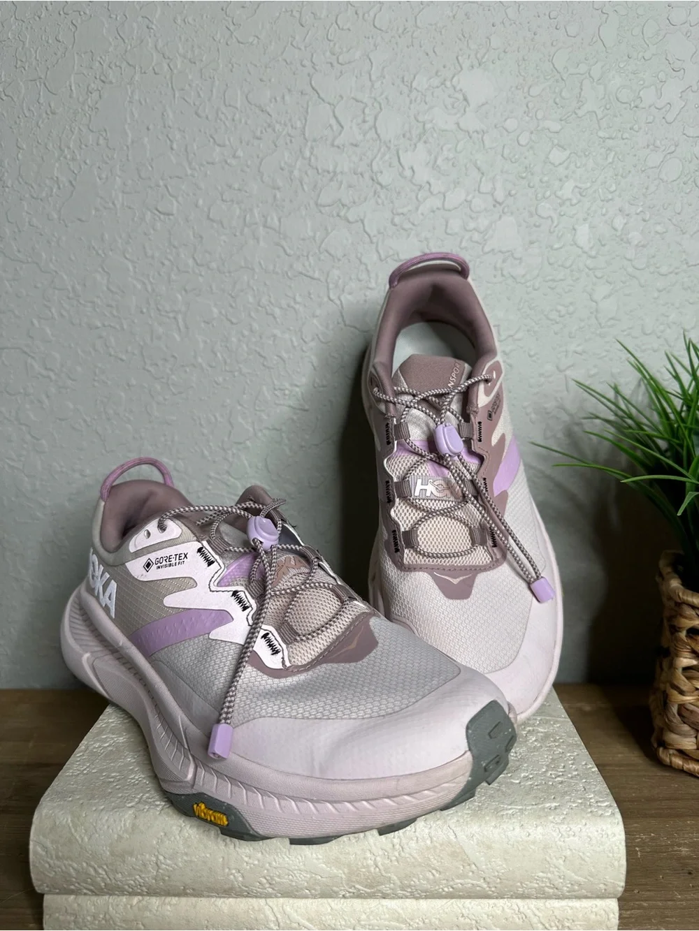 HOKA Women’s Transport GTX Cosmic Pearl light pink sneakers w toggle lase